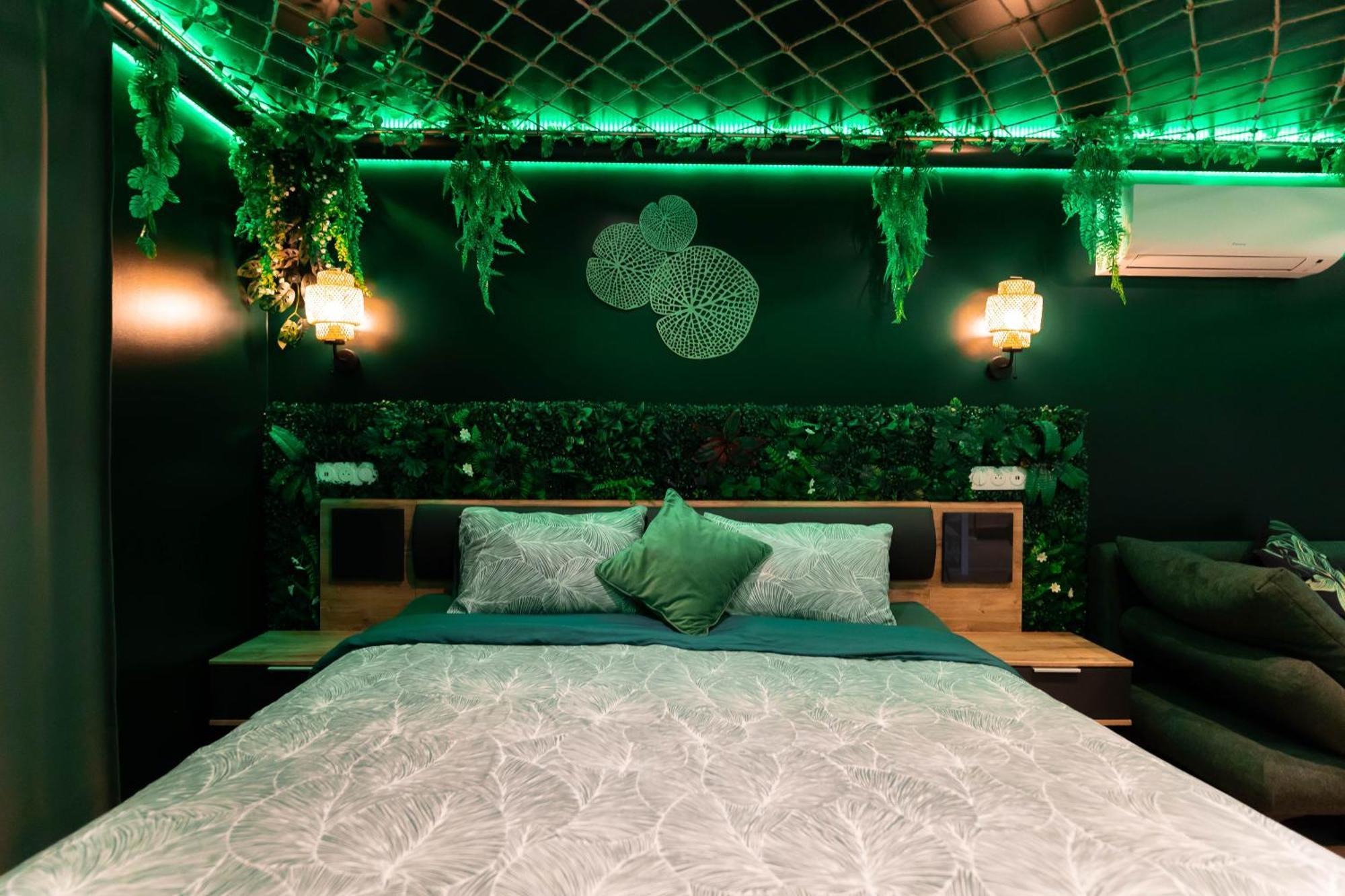 L'Oasis Tropicale, Jacuzzi, Love Room 로펜하임 외부 사진